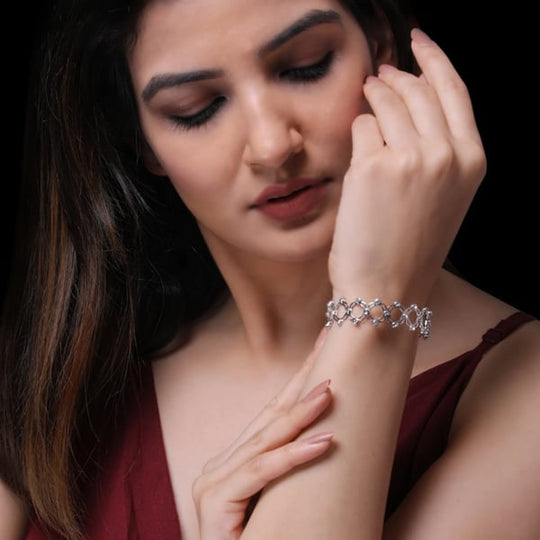 🖤Black Friday Sale:50% OFF🖤Magic 2 in 1 Foldable Ring Bracelet🎅