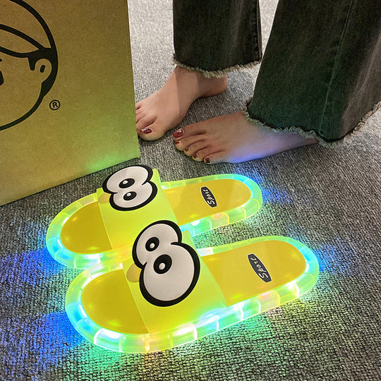 👣New Arrivals at Special Prices👣Cute slippers with cartoon motifs that glow