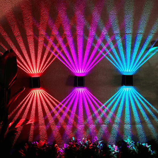 ✨☀️4 LED-aurinkokennoväristä seinävalaisinta ulkokäyttöön vedenpitävällä valolla