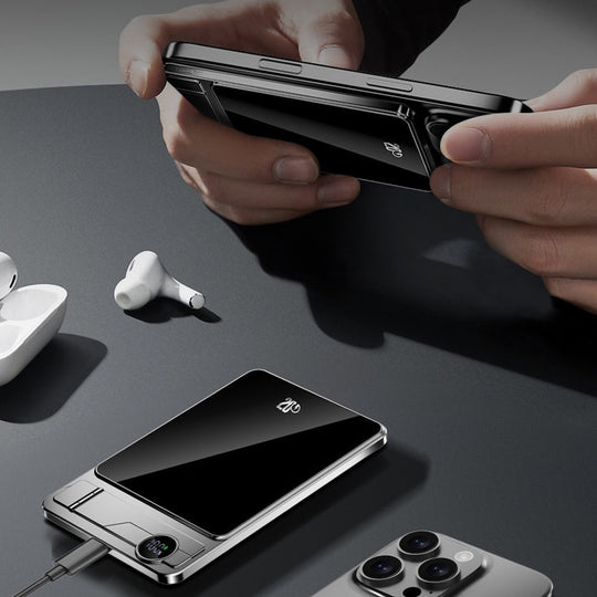 15W power bank – magnetic, slim, charges 3 devices at once!