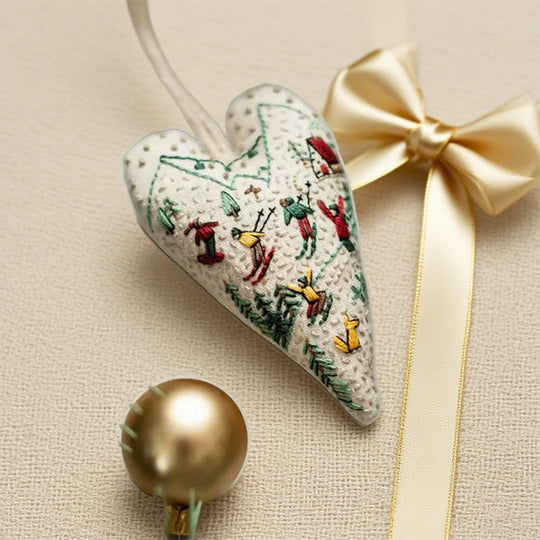 ✨New Arrival✨Heart-Shaped Hand Embroidered Christmas Kit