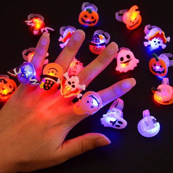 🔥🎃Spooky Season Hot Sale 40% OFF‼️✨LED Light Halloween Glowing Ring 💍| Flashing Light‑Up Party Favor for Halloween Night👻