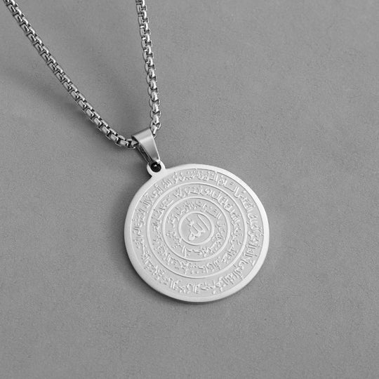⚡ Stainless Steel Engraved Round Pendant Necklace – Tarnish‑Resistant, Polished, Two‑Tone ✨