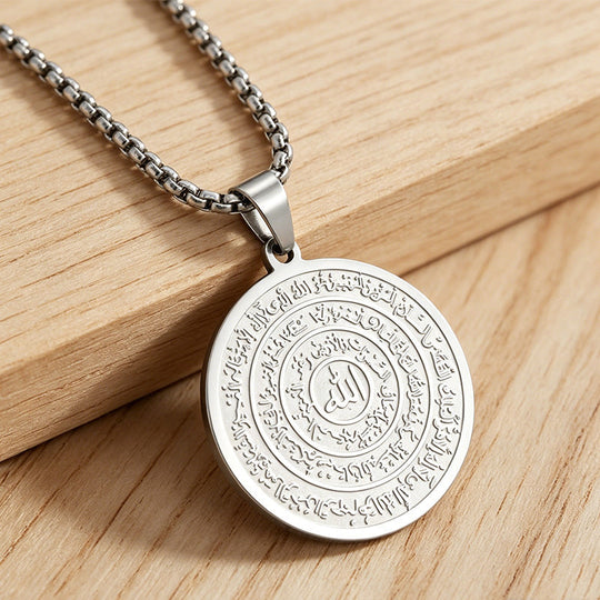 ⚡ Stainless Steel Engraved Round Pendant Necklace – Tarnish‑Resistant, Polished, Two‑Tone ✨